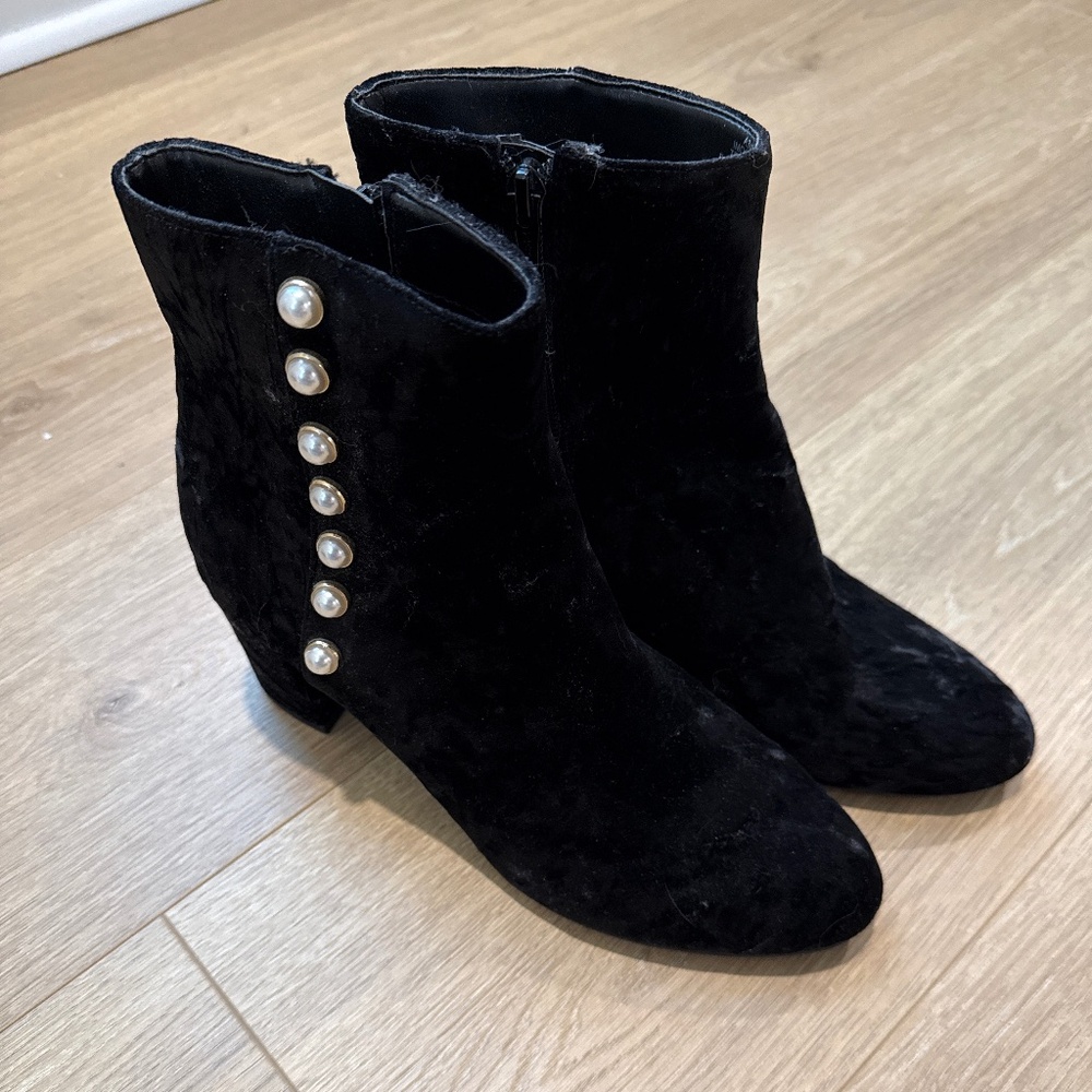 Isaac Mizrahi Live Velvet Boots